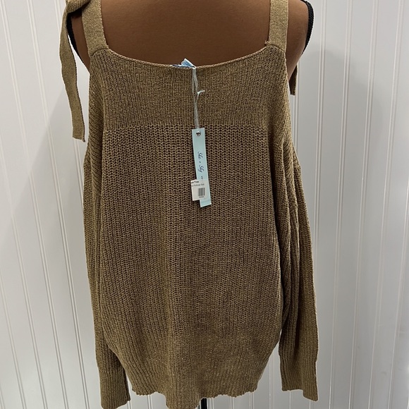 NWT! Adjustable Off Shoulder Khaki She and Sky Sweater! Size large - Picture 5 of 6